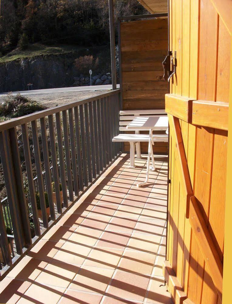 Apartamentos 3000 Escarrilla Kültér fotó